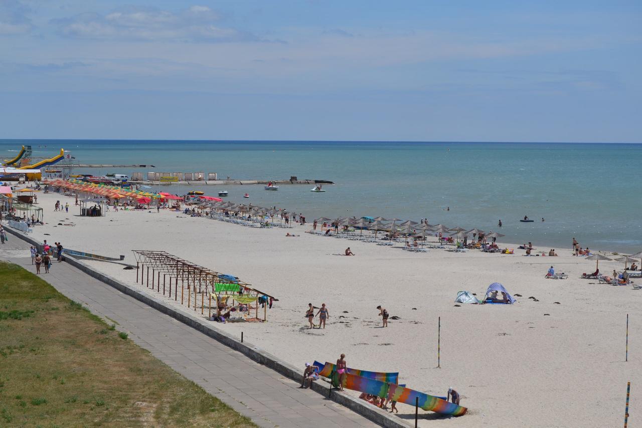 Olimp Otel Zaliznyi Port Dış mekan fotoğraf