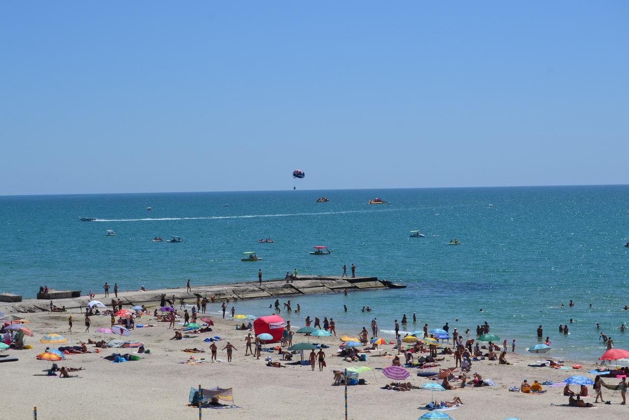 Olimp Otel Zaliznyi Port Dış mekan fotoğraf